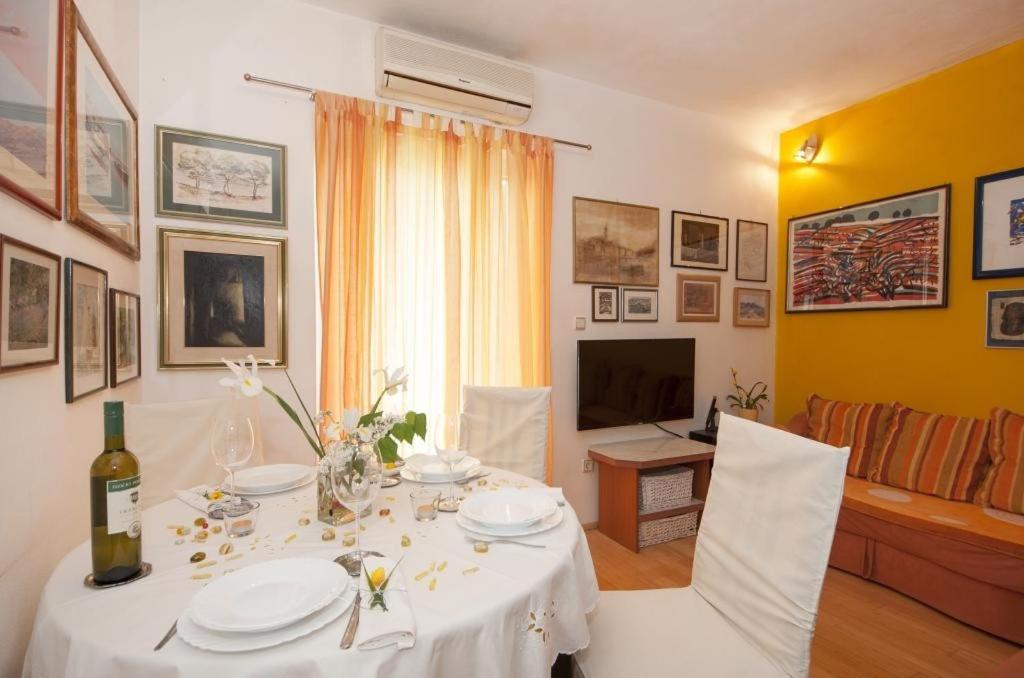 Apartments Kalajzic Pucisca Quarto foto