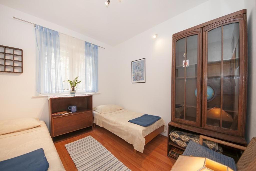 Apartments Kalajzic Pucisca Quarto foto
